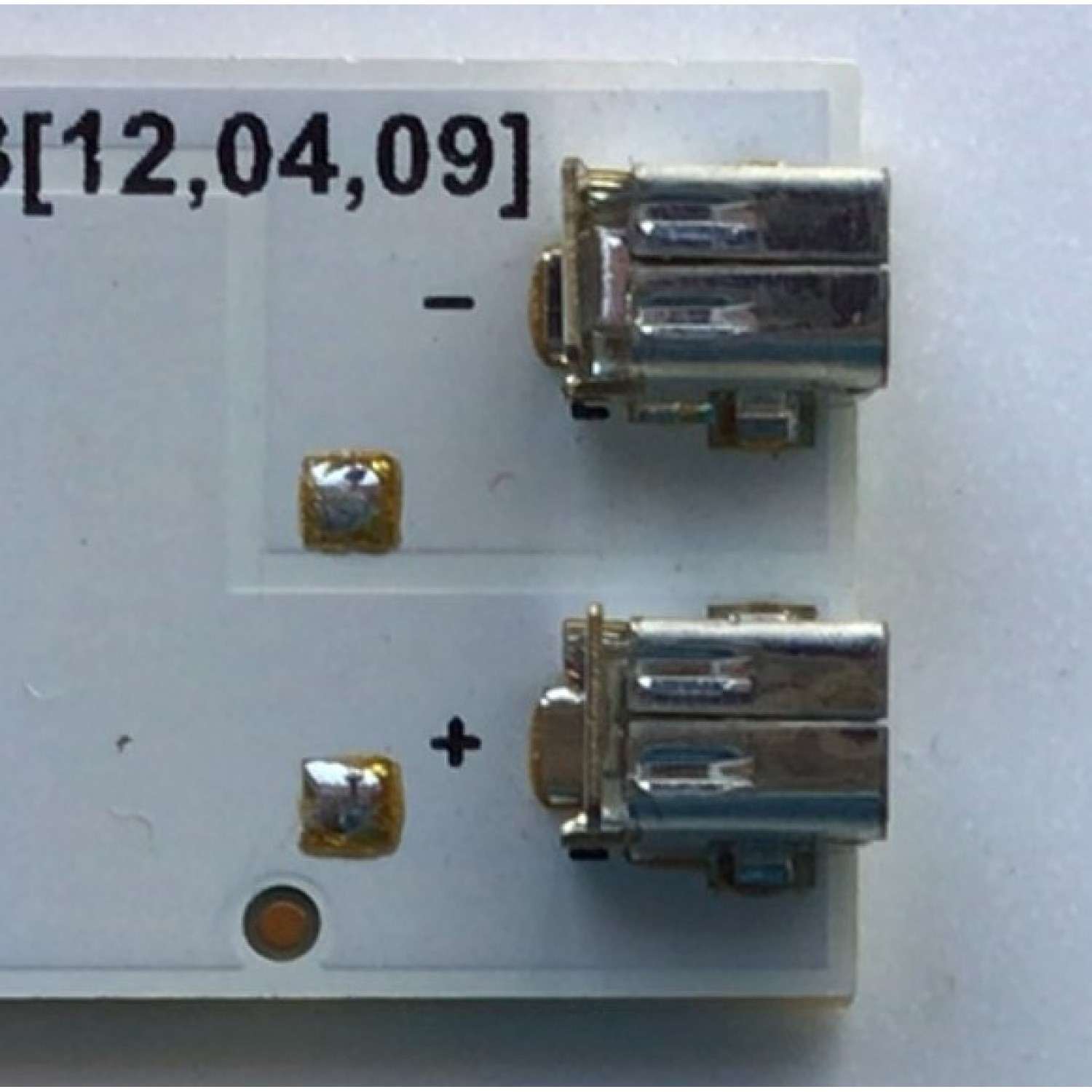 KIT DE LED'S PARA TV SAMSUNG (INCOMPLETO SOLO 9 PIEZAS) / NUMERO DE PARTE BN96-24136A / BN96-24137A / 40-3535LED-60EA-L / 40-3535LED-60EA-R / D1GE-400SCB-R3 / D2GE-400SCA-R3 / MODELOS UN40EH / UA40EH5300 / NOTA IMPORTANTE:KIT CONSTA DE 10 PIEZAS EN TOTAL - Imagen 5